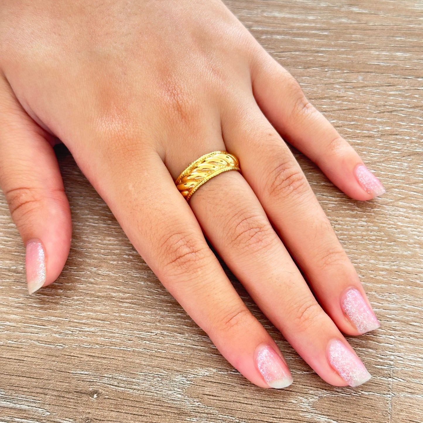 Anillo Waves